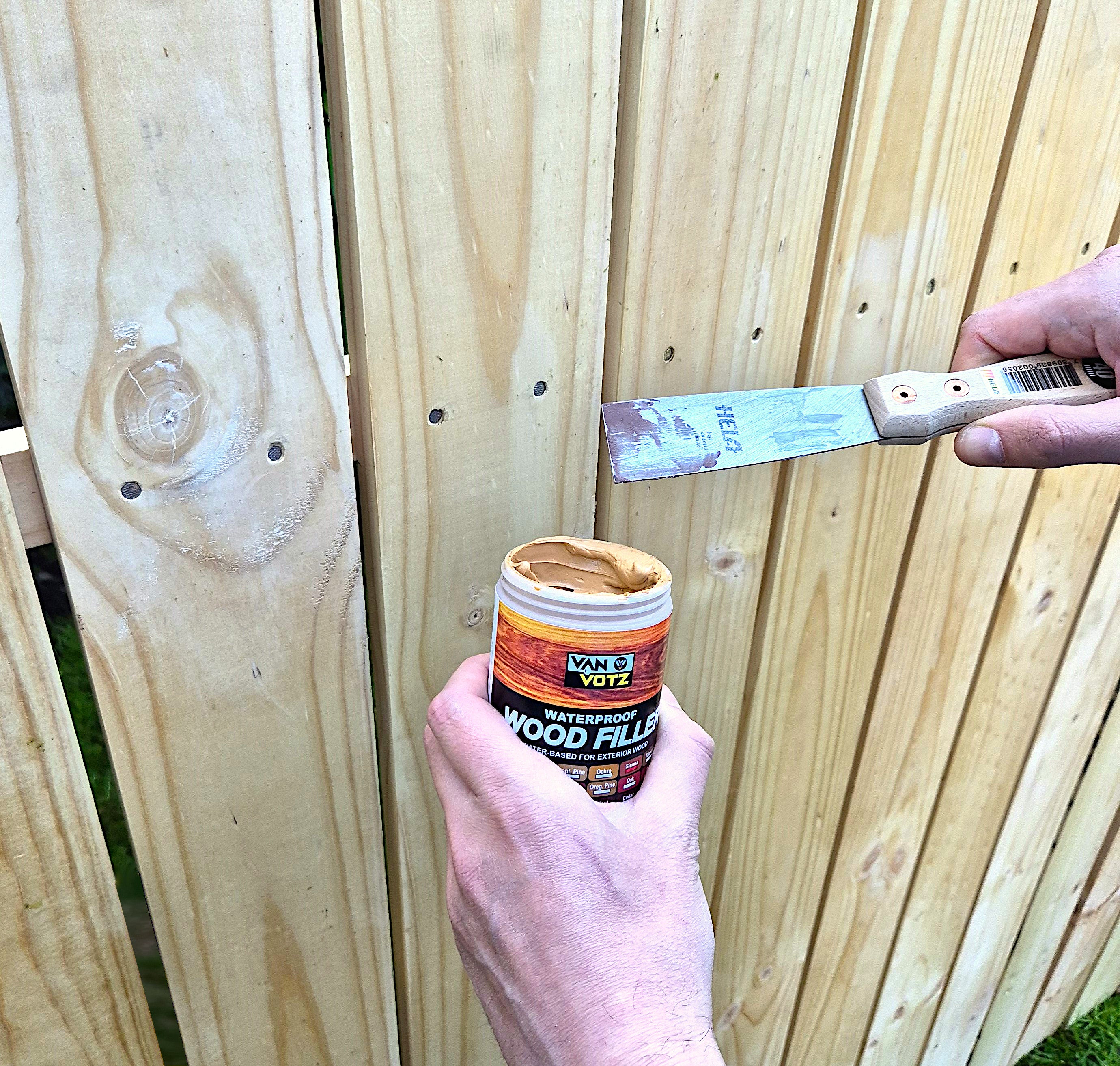 How to Apply Wood Filler